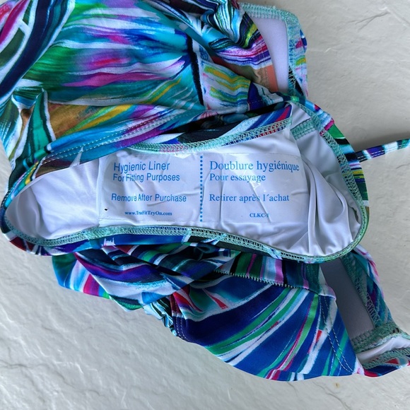 NEW, By LA BLANCA Swimming suits one piece size 4. - Picture 3 of 4